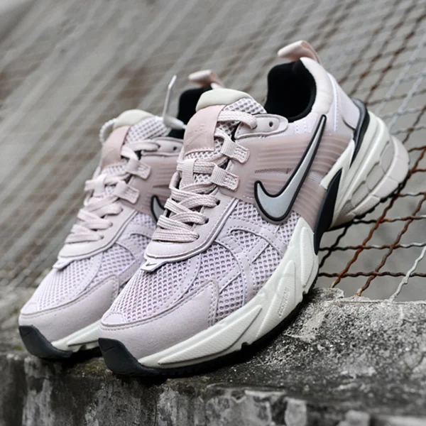 کفش نایک V2K ران مدل Platinum Violet FN6703-001