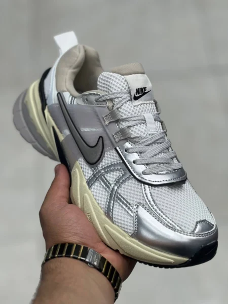 کتونی ویتنامی نایک کشلون وارداتی ویتنام باجعبه Nike V2k Run سایز بندی کامل 40 تا 45 در ۲۴ رنگ شیک