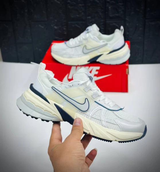 کتونی ویتنامی نایک کشلون وارداتی ویتنام باجعبه Nike V2k Run سایز بندی کامل 40 تا 45