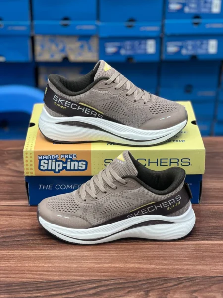 کتونی اسکیچرز سایز 40تا45 تنوع در 4 رنگ جذاب وارداتی ویتنام .skechers max cushioning