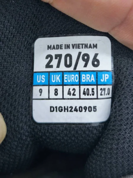 کتونی میزانو فایی تی ال Mizuno fiyi tl با سایز ۴۰ ۴۱ ۴۲ ۴۳ ۴۴ ۴۵