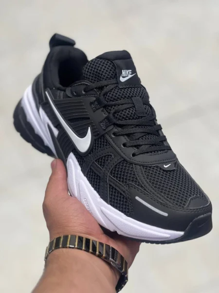 کتونی نایک کشلون ست زن و مرد باجعبه Nike V2k Run سایز بندی کامل 37 تا 45