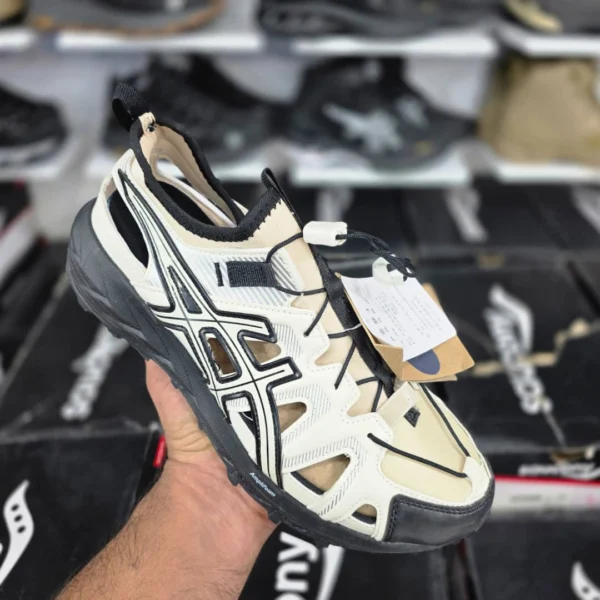 صندل ویتنامی اسیکس ژل سونوما اس ای سایز ۴۰ تا ۴۵ فروش بصورت عمده و تک . Asics gel_ sonoma se Vietnam sandals