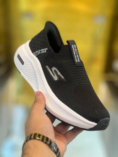 کتونی رانینگ و پیاده روی اسکیچرز Skechers Slip Ins اسلیپ طبی و سبک و راحت سایز 40تا 45 فروش بصورت عمده و تک