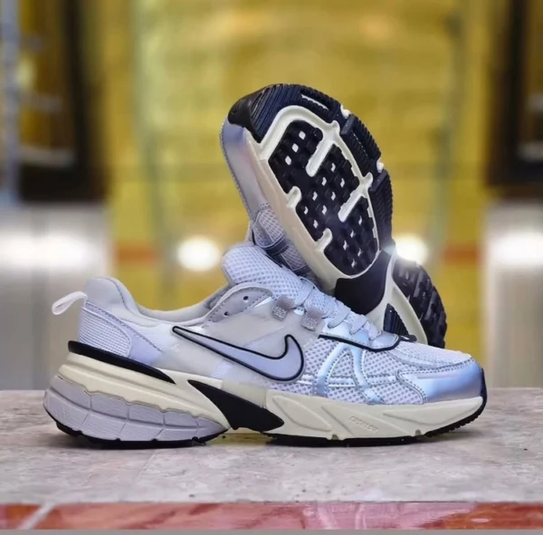 کتونی نایک کشلون وی تو کی زنانه باجعبه Nike V2k Run سایز بندی کامل 36 تا 39