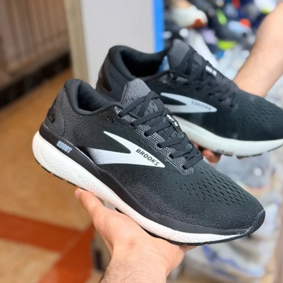 کتونی رانینگ و پیاده روی وارداتی بروکس گاست ۱۶ Brooks ghost 16 اصل ویتنام سایز ۴۰ ۴۱ ۴۲ ۴۳ ۴۴ ۴۵