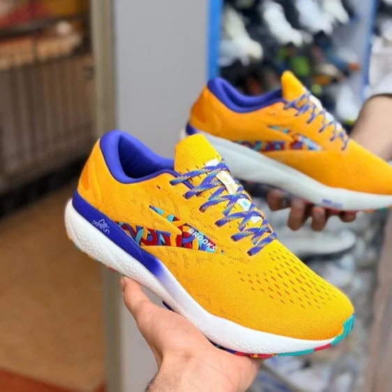کتونی رانینگ بروکس گاست ۱۶ Brooks Ghost 16 اصل ویتنام