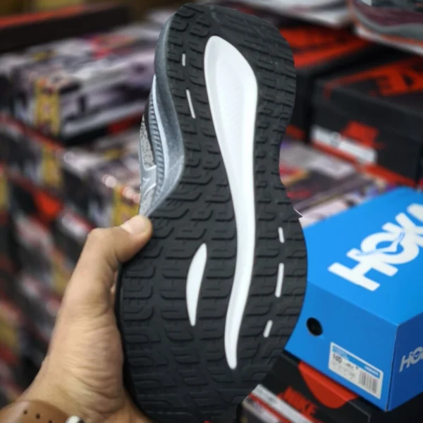 کتونی میزانو آسترو پلاس Mizuno astro plus ضمانت ویتنامی و کیفیت سایز ۴۰ الی ۴۵