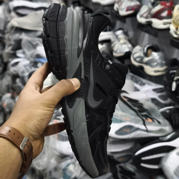 کتونی ویتنامی نایک کشلون وی تو کی وارداتی ویتنام باجعبه Nike V2k Run سایز بندی کامل 40 تا 45