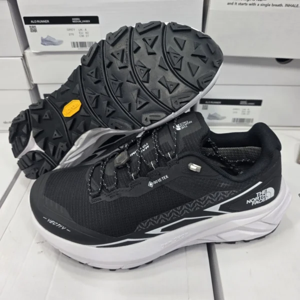 کتونی تریل رانینگ ویتنام نورث فیث the north face ضد آب و گورتکس زیره ویبرام طبیعتگردی و شهری سایز ۴۰ الی ۴۵