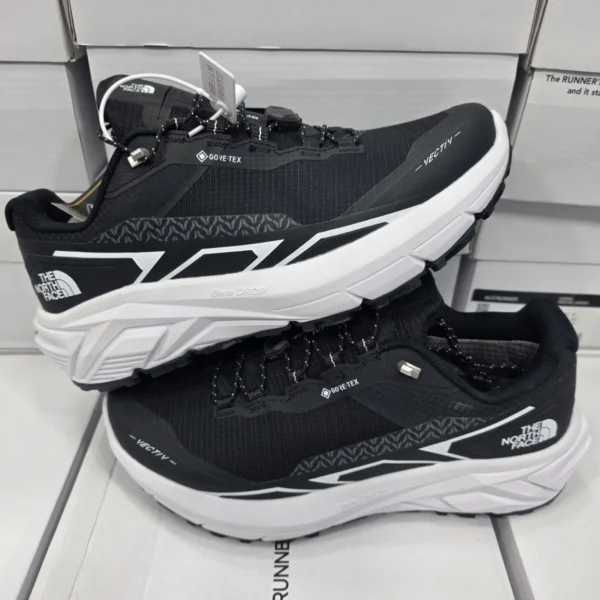 کتونی تریل رانینگ ویتنام نورث فیث the north face ضد آب و گورتکس زیره ویبرام طبیعتگردی و شهری سایز ۴۰ الی ۴۵