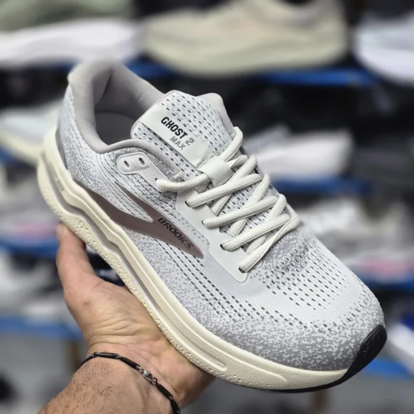 کتونی رانینگ و پیاده روی بروکس گاست مکس ۲ Brooks Ghost Max 2 اصل ویتنام