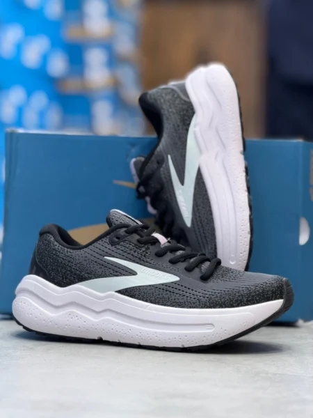 کتونی رانینگ و پیاده روی بروکس گاست مکس ۲ Brooks Ghost Max 2 ساخت ویتنام