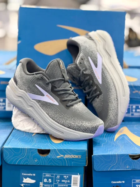 کتونی رانینگ و پیاده‌روی بروکس گاست مکس ۲ Brooks Ghost Max 2 ساخت ویتنام