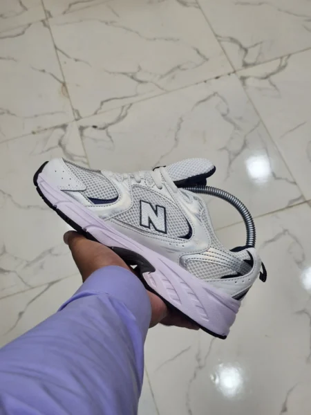 کتونی مسترکوالیتی نیوبالانس ۵۳۰ سایز ۳۸ الی ۴۵ New Balance 530 ساخت ویتنام فروش عمده و تک