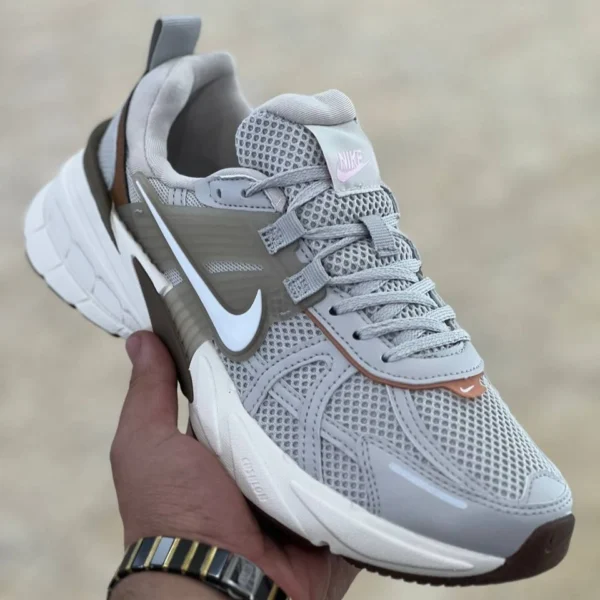 کتونی ویتنامی نایک کشلون وی تو کی وارداتی ویتنام باجعبه Nike V2k Run سایز بندی کامل 40 تا 45