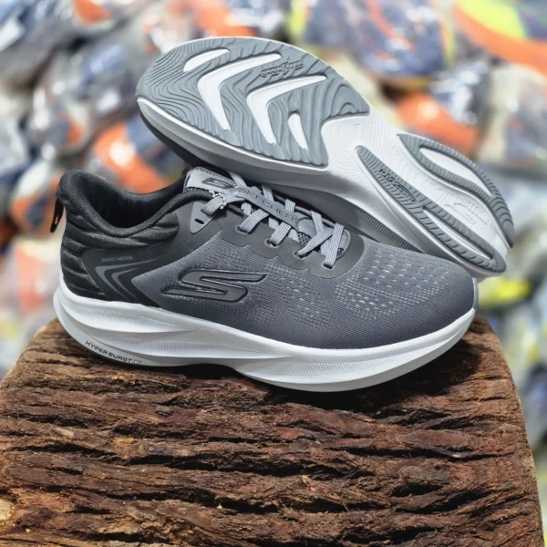 کتونی اسکیچرز گو ران هایپربرست آیس Skechers GoRun Hyper Burst Ice سایز ۴۴
