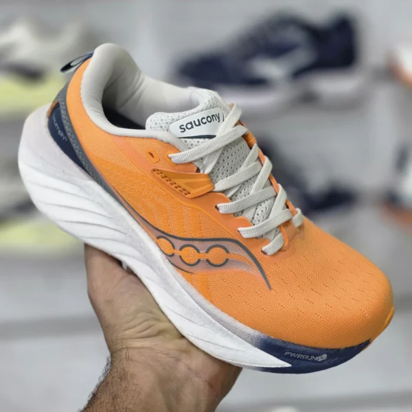 کتونی رانینگ و پیاده روی ساکونی مدل تریومف 22 Saucony Triumph 22 ساخت ویتنام سایز ۳۶ الی ۳۹