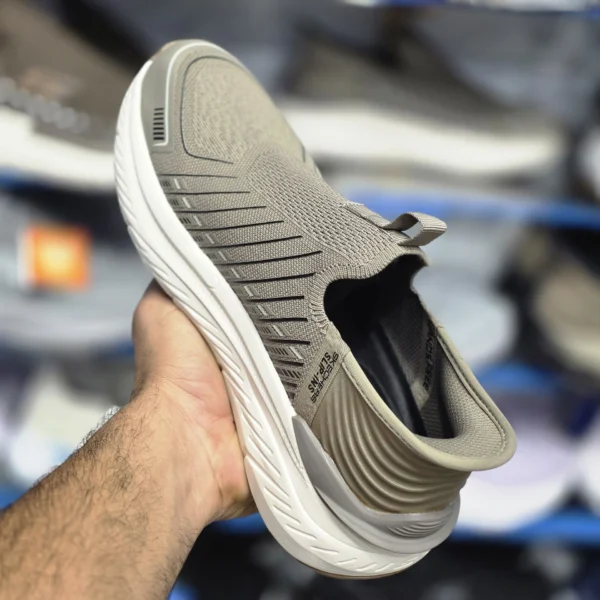 کتونی مسترکوالیتی اسکیچرز بدون بند Skechers Slip Ins سایز۴۰ الی ۴۵ ساخت ویتنام