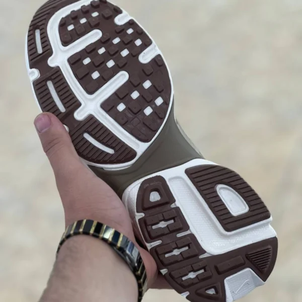 کتونی نایک وی تو کی موکا وارداتی ویتنام باجعبه Nike V2k Run سایز بندی کامل 38 تا 45