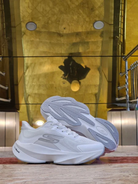 کتونی اسکیچرز هایپربرست کربن Skechers Hyperburst Carbon مسترکوالیتی ویتنام