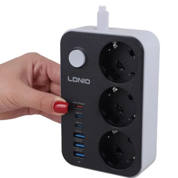 چند راهی 3 خانه ارت دار الدینیو SE3631C با کابل 2 متری + شارژر USB و Type-C