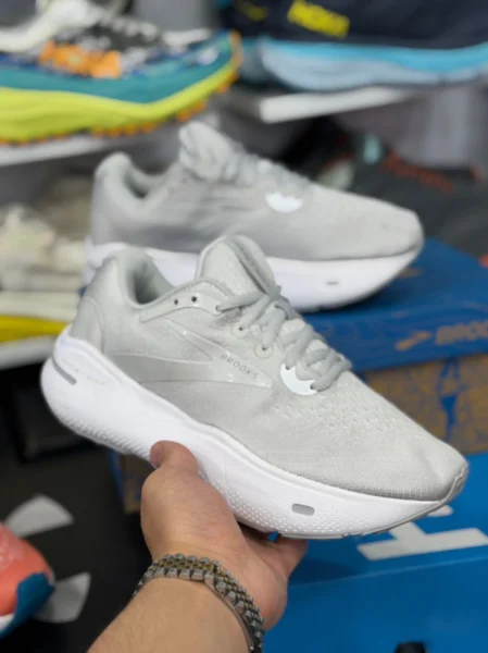 کتونی بروکس گاست مکس مسترکوالیتی Brooks Ghost Max