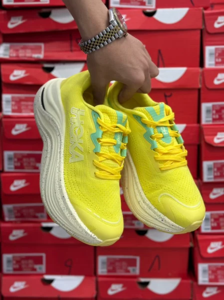 کتونی رانینگ هوکا اسکای‌ وارد ایکس مسترکوالیتی سایز ۴۰ الی 45 ساخت ویتنام HOKA Skyward X Vietnam