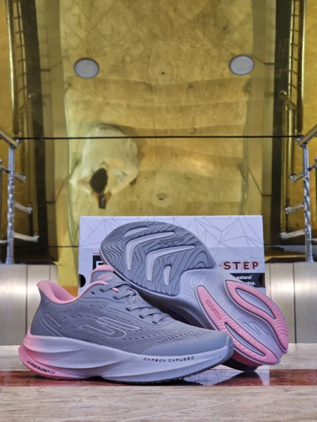 کتونی اسکیچرز هایپربرست کربن Skechers Hyperburst Carbon مسترکوالیتی ویتنام