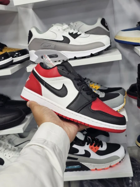 کتونی نایک ایر جردن 1 ساق کوتاه مسترکوالیتی سایز ۴۰ الی ۴۵ ساخت ویتنام Nike Air Jordan ۱