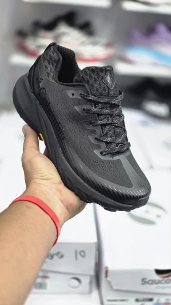 کتونی طبیعت‌گردی کلمبیا با زیره ویبرام سایز ۴۰ الی ۴۵ ساخت ویتنام Columbia OutDry Vibram