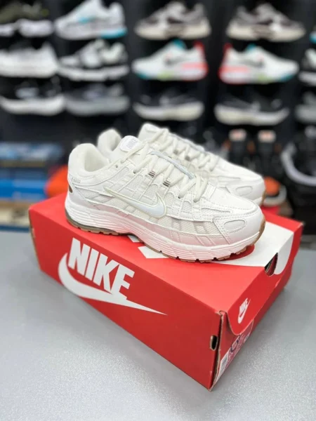 کتونی نایک P-6000 مسترکوالیتی سایز 37 الی 40 ساخت ویتنام Nike P-6000
