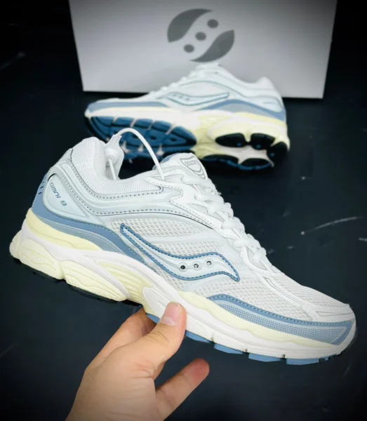 کتونی ساکونی 9 saucony omni ساخت کشور ویتنام سایز ۴۰ تا ۴۵ فروش بصورت تک و عمده Saucony omni 9 vietnam