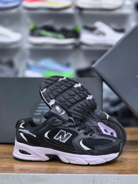 کتونی مسترکوالیتی نیوبالانس ۵۳۰ سایز ۳۷ الی ۴۵ New Balance 530 ساخت ویتنام فروش عمده و تک