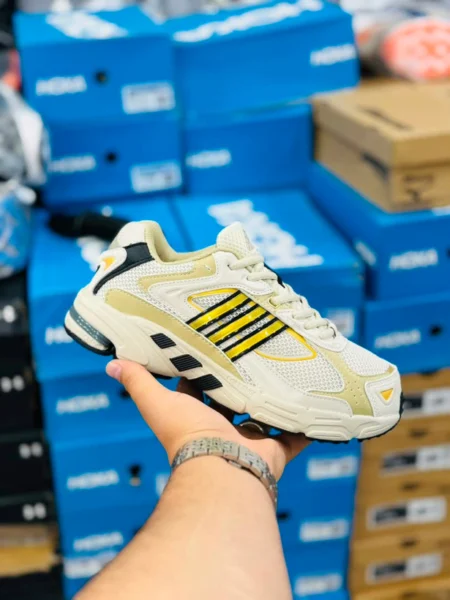 کتونی آدیداس فارماتون مسترکوالیتی سایز ۴۰ الی ۴۵ ساخت ویتنام Adidas Pharmaton