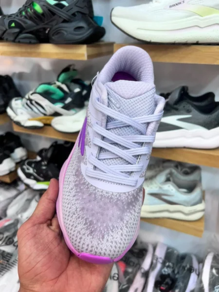 کتونی اسکیچرز هایپربرست کربن مسترکوالیتی سایز 3۶ الی 40 ساخت ویتنام Skechers Hyperburst Carbon