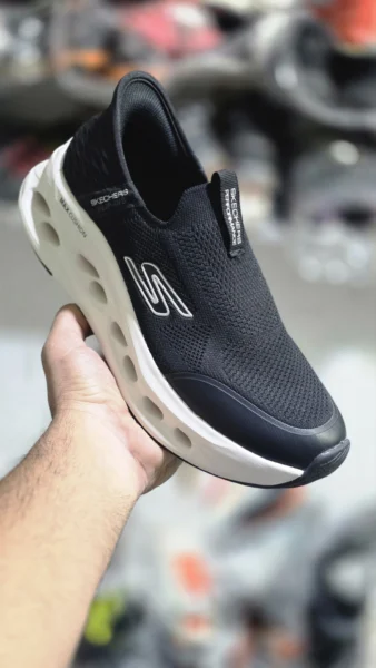 کتونی اسکیچرز مکس کوشن Skechers Max Cushioning مشکی سایز 42