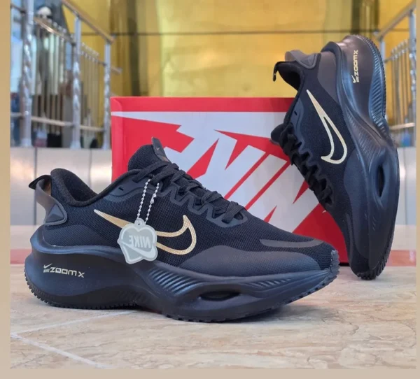 کتونی نایک زوم ایکس لبخندی Nike ZoomX مشکی طلایی ساخت ویتنام