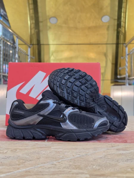 كتونی نایک وى فايو کی مسترکوالیتی سایز ۴۰ الی ۴5 Nike V5K Run ساخت ویتنام ضمانت اصالت كالا