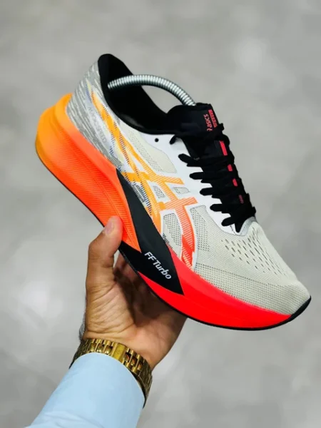 کتونی رانینگ اسیکس مجیک اسپید مسترکوالیتی سایز ۴۰ الی ۴۵ ساخت ویتنام ASICS MAGIC SPEED
