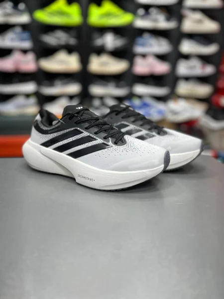 کتونی رانینگ آدیداس سوپرنوا رایز ۳ Adidas Supernova Rise 3 ساخت ویتنام سایز ۴۰ الی ۴۵