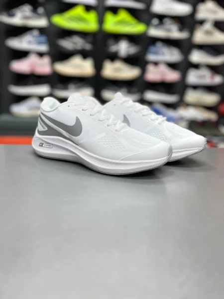 کتونی نایک رانینگ گاید ۱۰ سفید Nike Guide 10 ساخت ویتنام