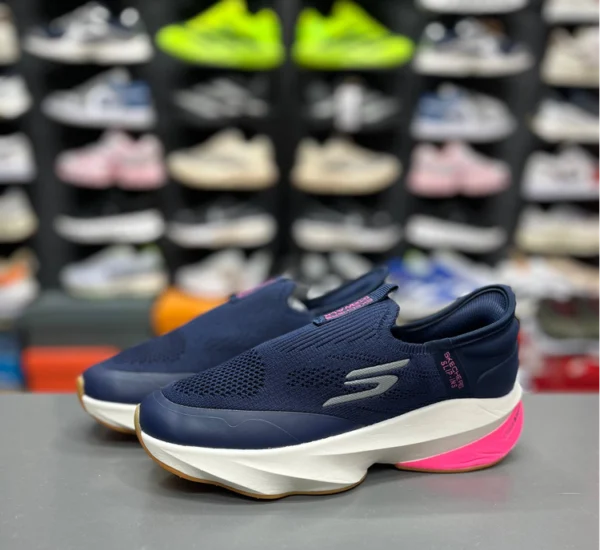 کتونی طبی اسکیچرز بدون بند Skechers Slip-ins سایز ۳۷ تا ۴۰ ساخت ویتنام