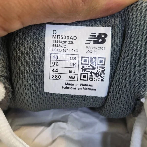 کتونی مسترکوالیتی نیوبالانس ۵۳۰ سایز ۳۷ الی ۴۵ New Balance 530 ساخت ویتنام فروش عمده و تک