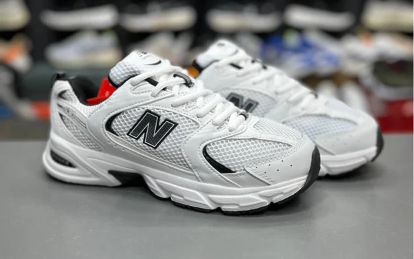 کتونی مسترکوالیتی نیوبالانس ۵۳۰ سایز ۳۷ الی ۴۵ New Balance 530 ساخت ویتنام فروش عمده و تک
