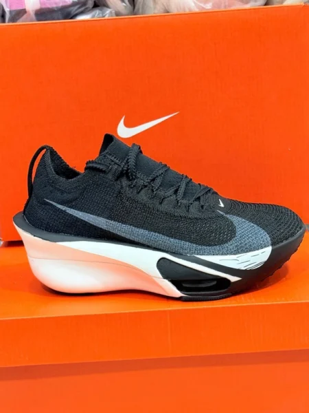 کتونی نایک آلفافلای ۳ مسترکوالیتی سایز 40 الی 45 ساخت ویتنامNike Alphafly 3