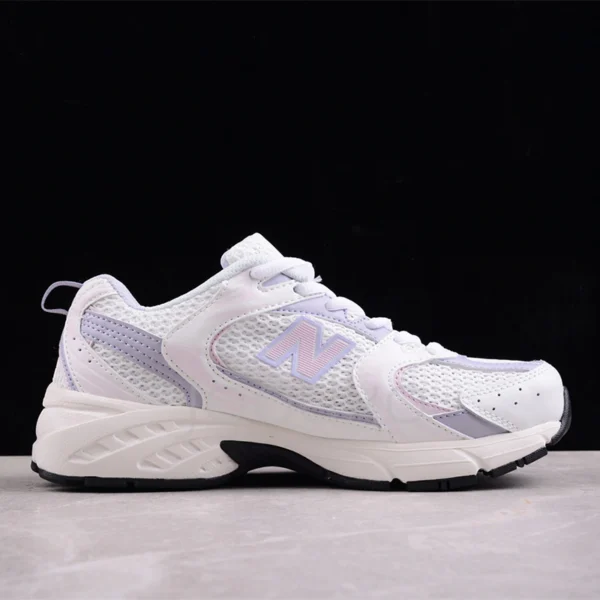 کتونی نیوبالانس 530 یاسی سفید New Balance MR530ZP