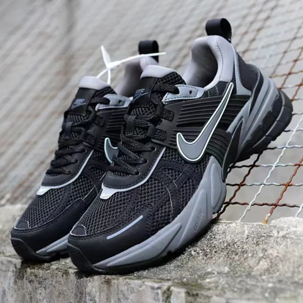 کفش نایک V2K ران مشکی طوسی Nike V2K Run