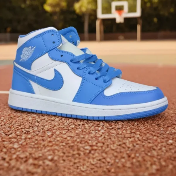 کفش نایک جردن 1 مید یو ان سی آبی سفید Jordan 1 Retro Mid UNC