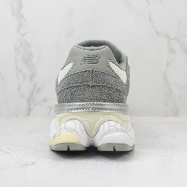 کفش نیوبالانس 9060 طوسی سفید New Balance U9060YGA